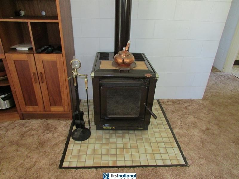 24 Oak Street, Yungaburra QLD 4884