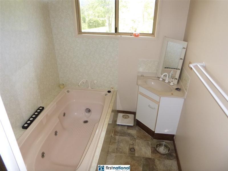 52 Ball Road, Peeramon QLD 4885