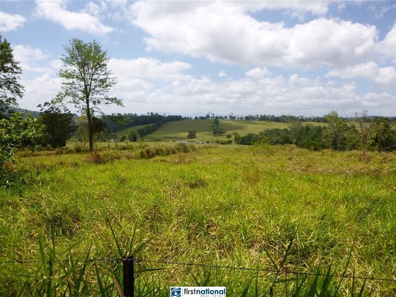 52 Ball Road, Peeramon QLD 4885