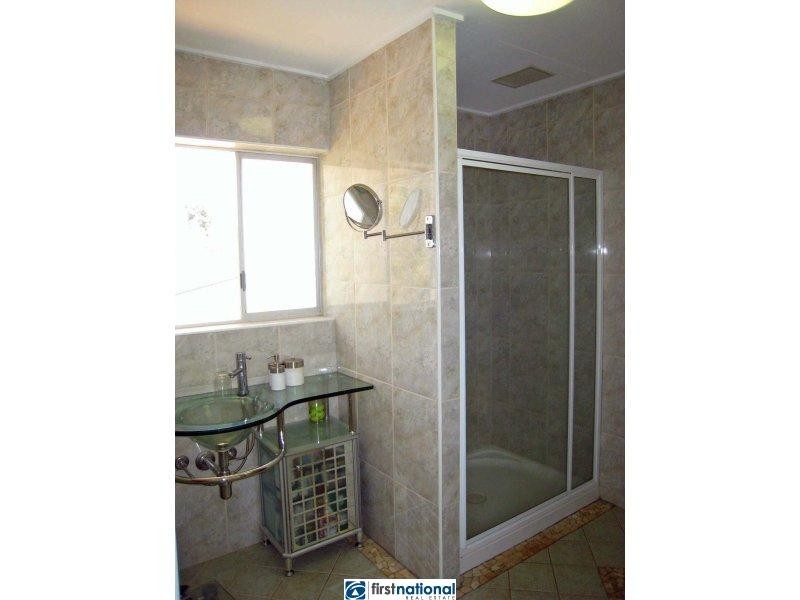 2 Tamarind Close, Atherton QLD 4883