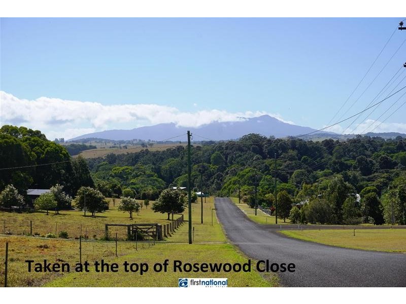 131 Rosewood Close, Malanda QLD 4885