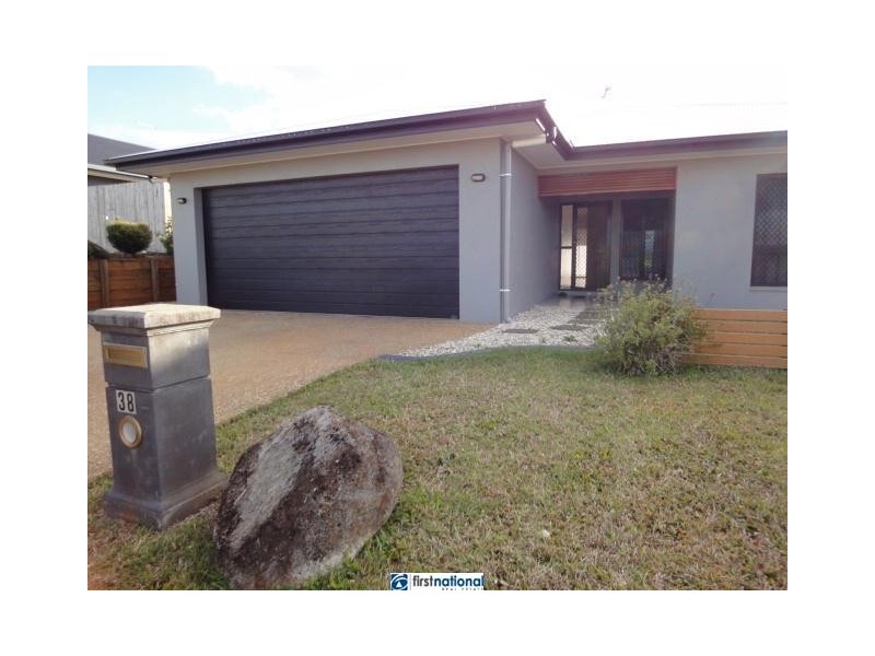 38 Neal Street, Atherton QLD 4883