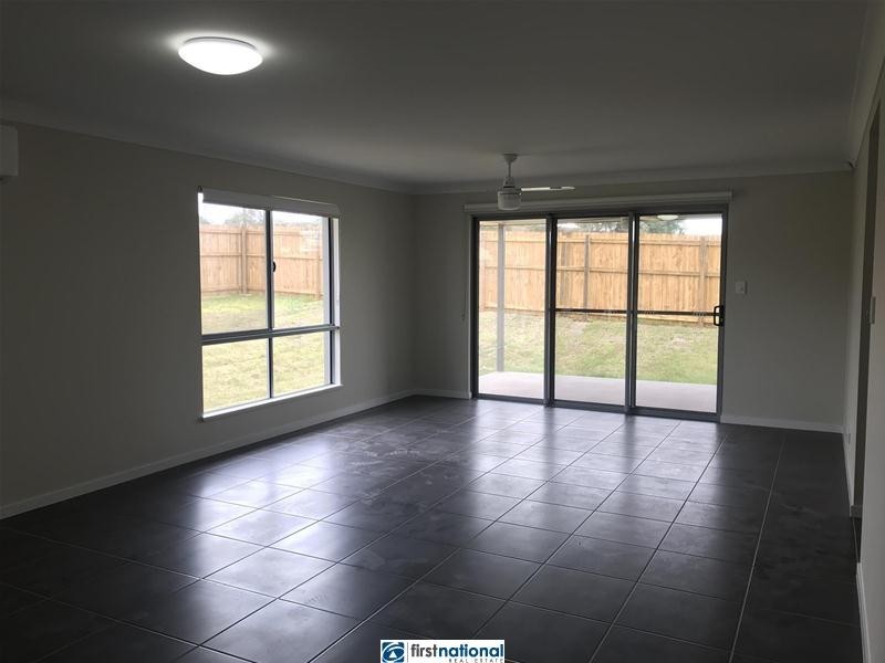 8 Robertson Close, Atherton QLD 4883