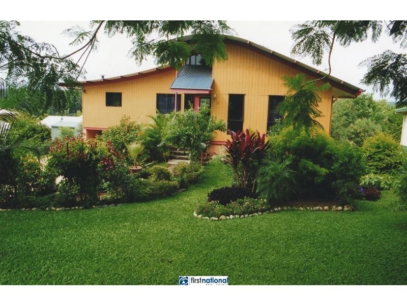 13 Currawong Street, Yungaburra QLD 4884