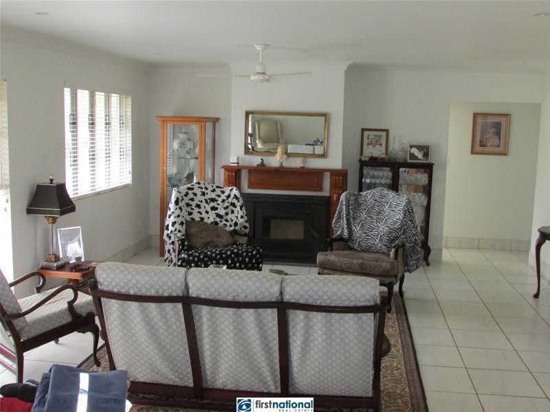 166 Jacaranda Drive, Millstream QLD 4888