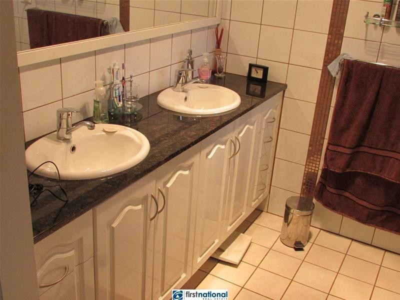 166 Jacaranda Drive, Millstream QLD 4888