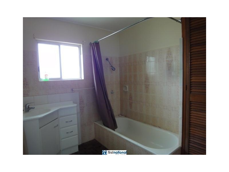 17 Fifth Avenue, Atherton QLD 4883