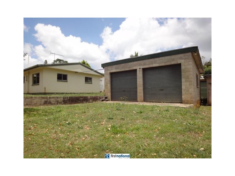 17 Fifth Avenue, Atherton QLD 4883