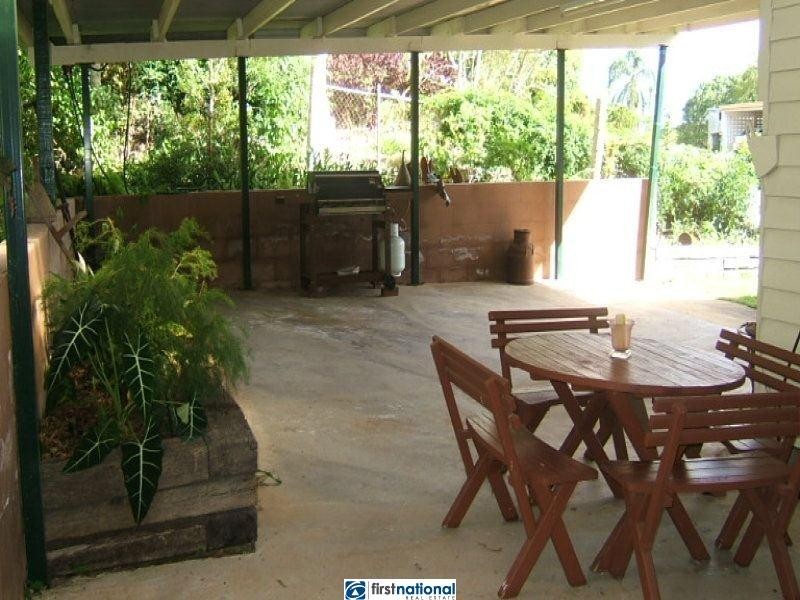 2 Perkins Street, Herberton QLD 4887