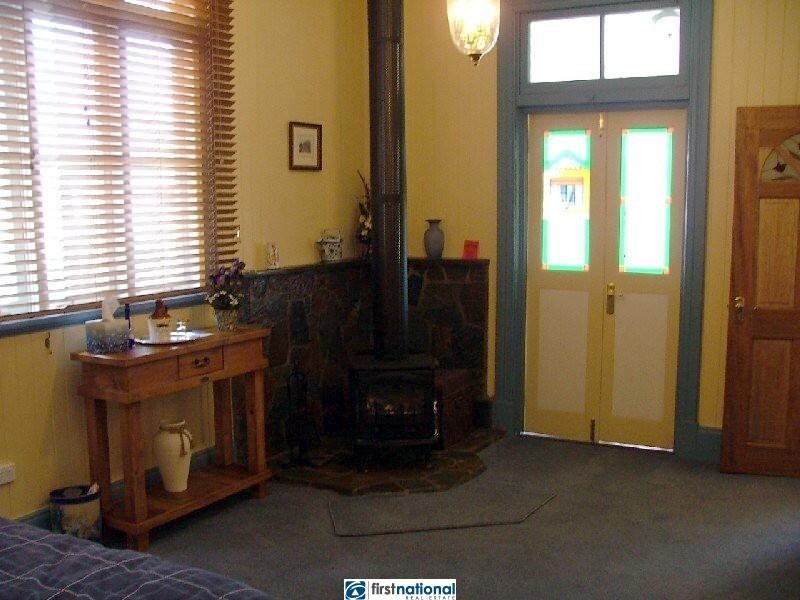 2 Perkins Street, Herberton QLD 4887