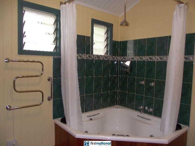 2 Perkins Street, Herberton QLD 4887