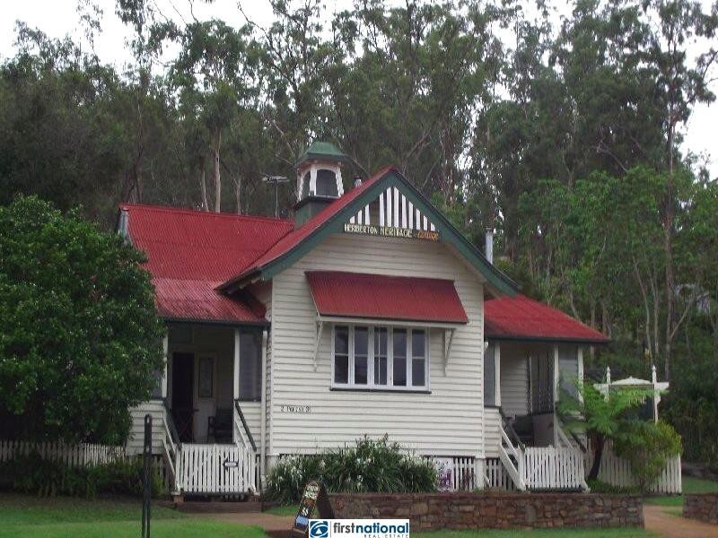 2 Perkins Street, Herberton QLD 4887