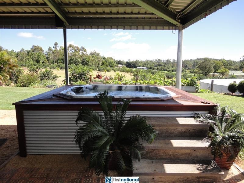 Lake Eacham QLD 4884