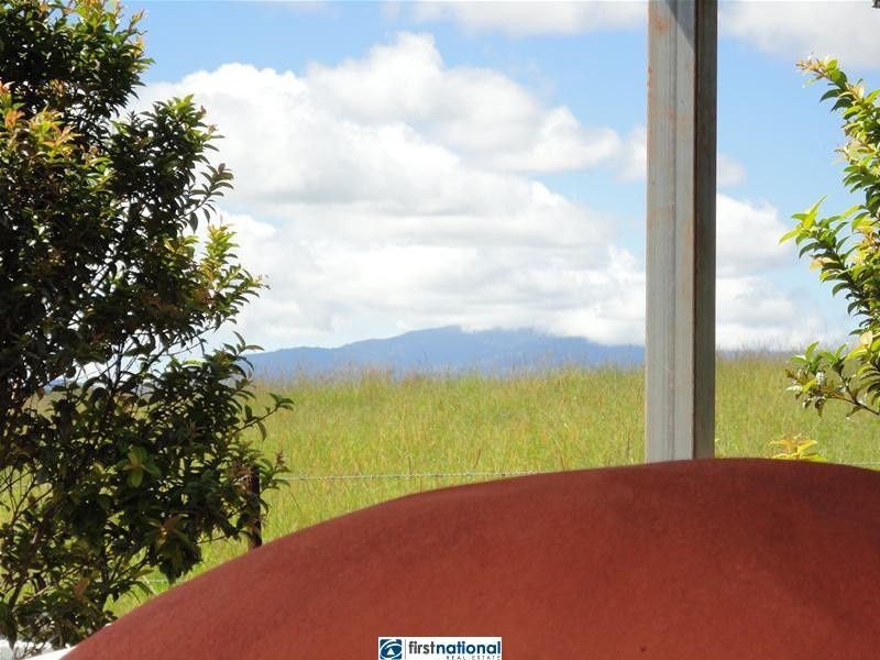 Lake Eacham QLD 4884