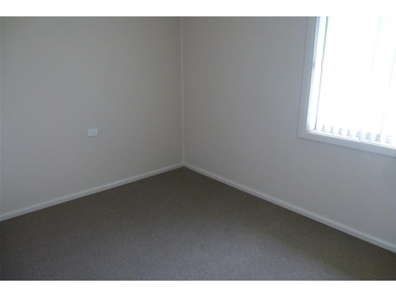 11 Moran Street, Mount Saint Thomas NSW 2500