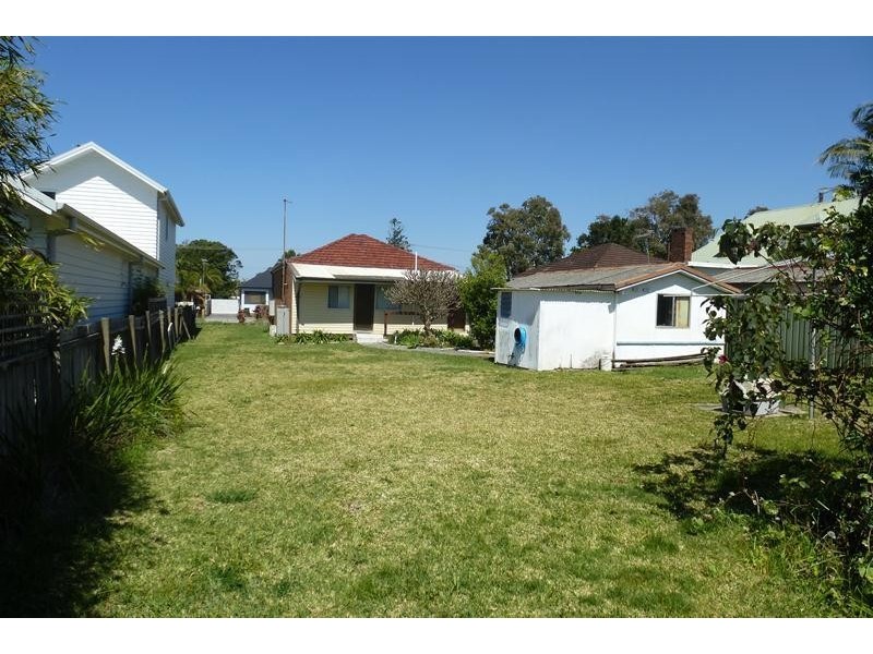 12 Aldridge Avenue, East Corrimal NSW 2518