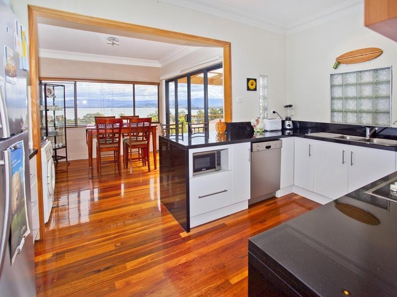 44 Buena Vista Avenue, Lake Heights NSW 2502