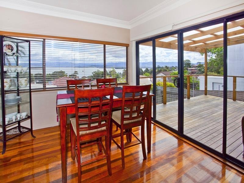 44 Buena Vista Avenue, Lake Heights NSW 2502