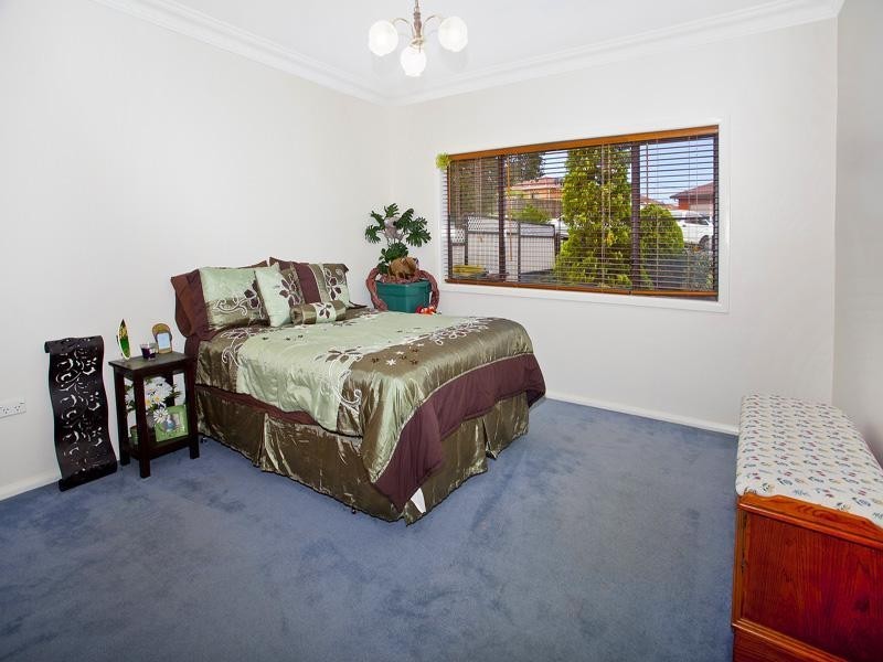 44 Buena Vista Avenue, Lake Heights NSW 2502