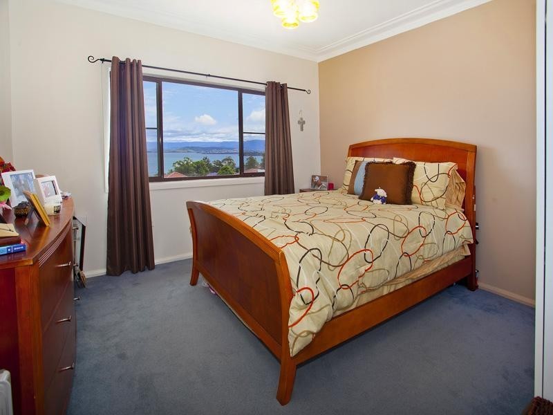 44 Buena Vista Avenue, Lake Heights NSW 2502