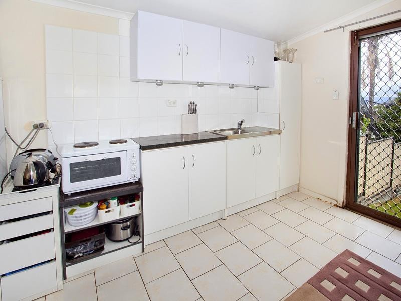 44 Buena Vista Avenue, Lake Heights NSW 2502