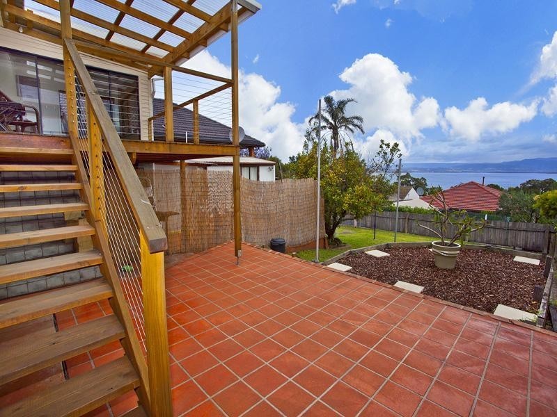 44 Buena Vista Avenue, Lake Heights NSW 2502