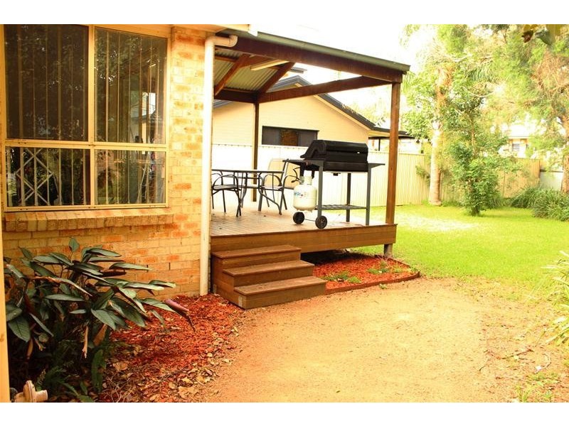 1/12 Marie Place, Horsley NSW 2530