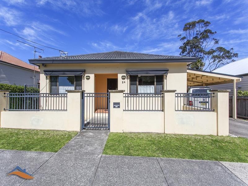 24 Gray Street, Woonona NSW 2517