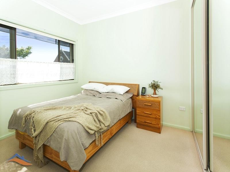 24 Gray Street, Woonona NSW 2517