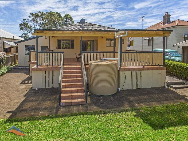 24 Gray Street, Woonona NSW 2517