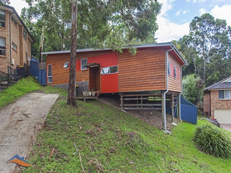 12 Woodlands Place, Figtree NSW 2525