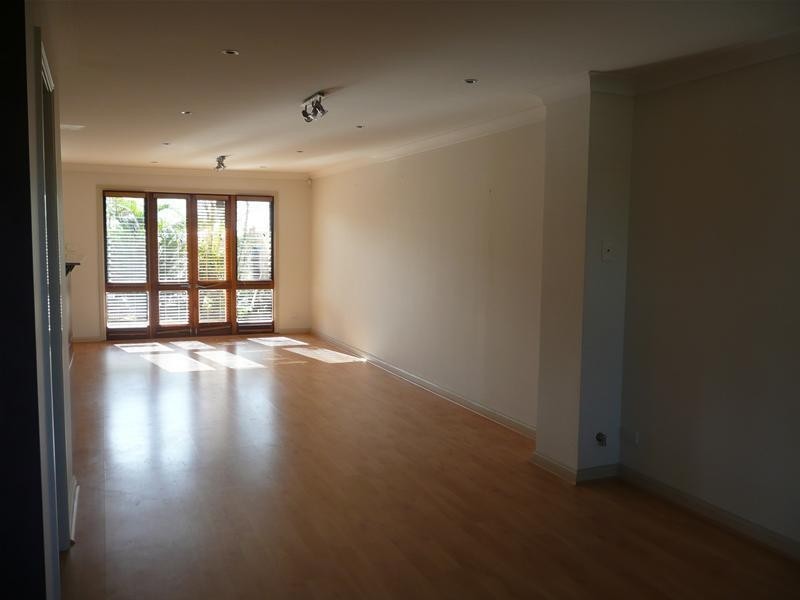 2/24-28 Fisher Street, West Wollongong NSW 2500