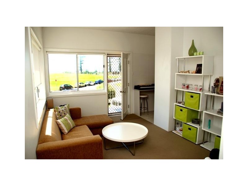 1/6 Parkside Avenue, Wollongong NSW 2500