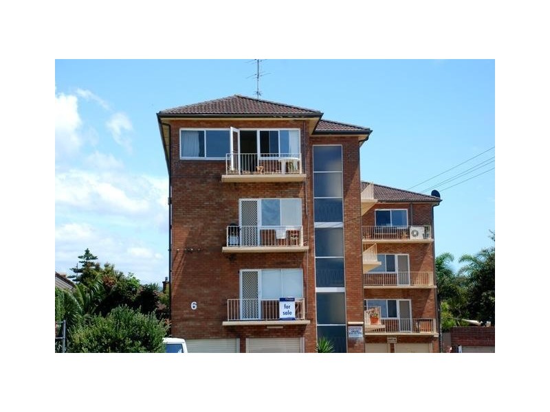 1/6 Parkside Avenue, Wollongong NSW 2500