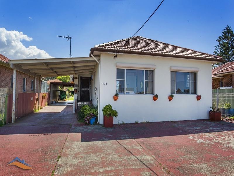 196 Northcliffe Drive, Warrawong NSW 2502