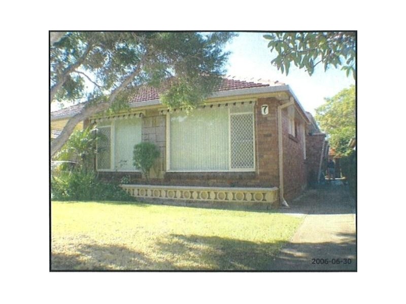 2/7 Ziems Avenue, Towradgi NSW 2518