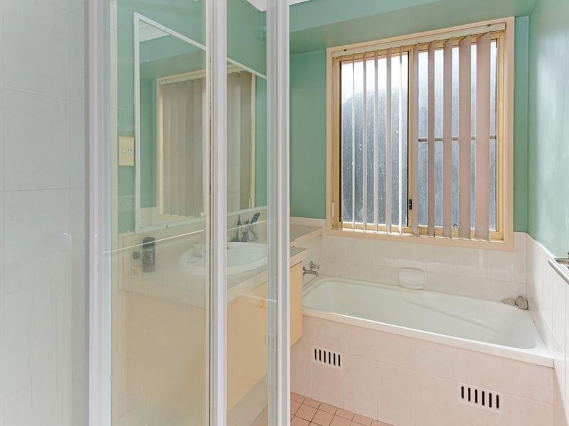 6 Kianga Close, Flinders NSW 2529