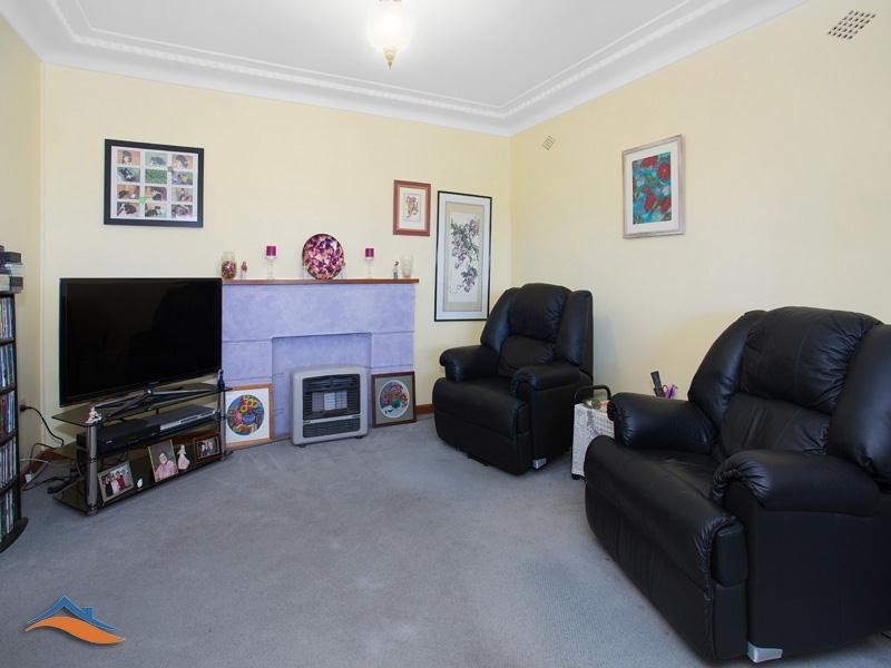 21 Whiting Crescent, Corrimal NSW 2518