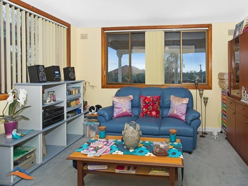 21 Whiting Crescent, Corrimal NSW 2518