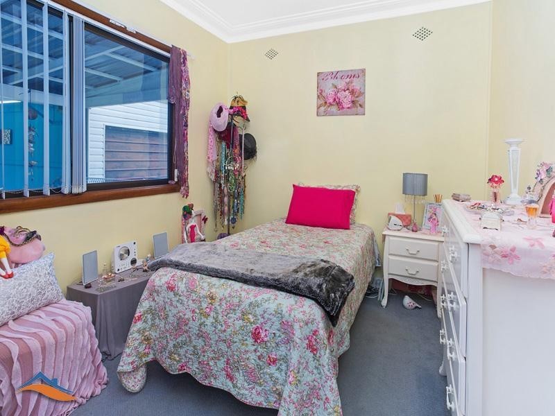 21 Whiting Crescent, Corrimal NSW 2518