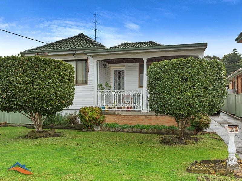 21 Whiting Crescent, Corrimal NSW 2518