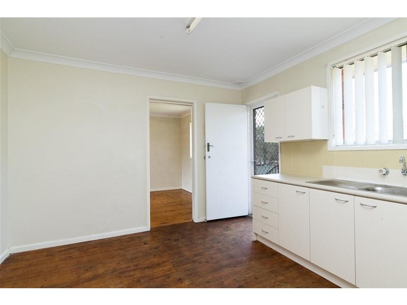 8 Sheba Crescent, South Penrith NSW 2750