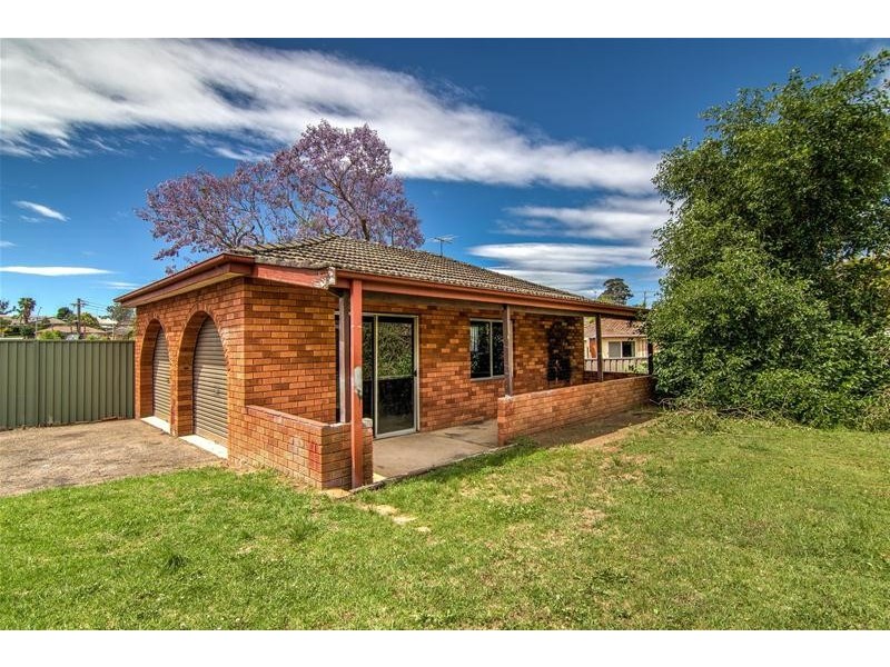 8 Sheba Crescent, South Penrith NSW 2750