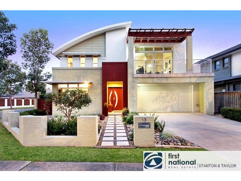 13 Waterside Boulevard, Cranebrook NSW 2749