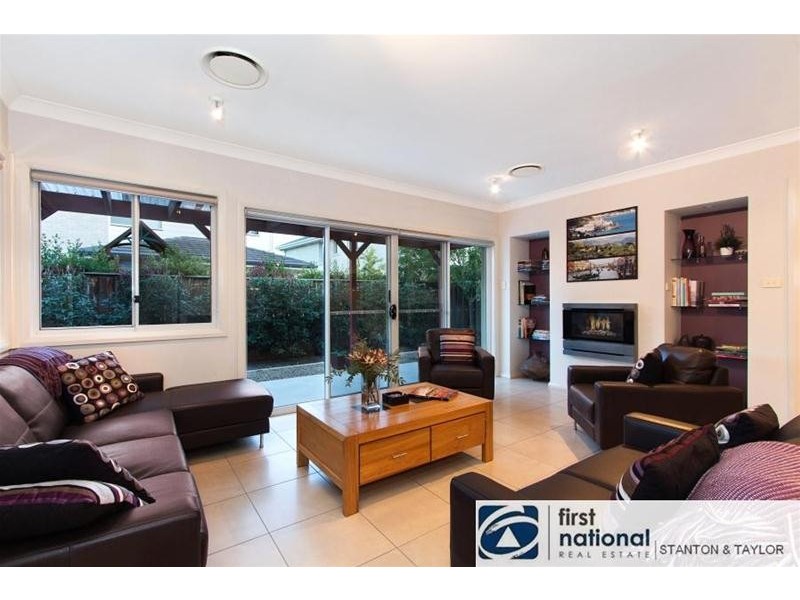 13 Waterside Boulevard, Cranebrook NSW 2749