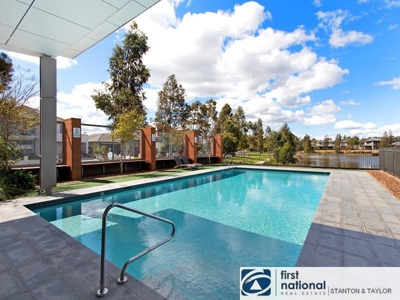 13 Waterside Boulevard, Cranebrook NSW 2749