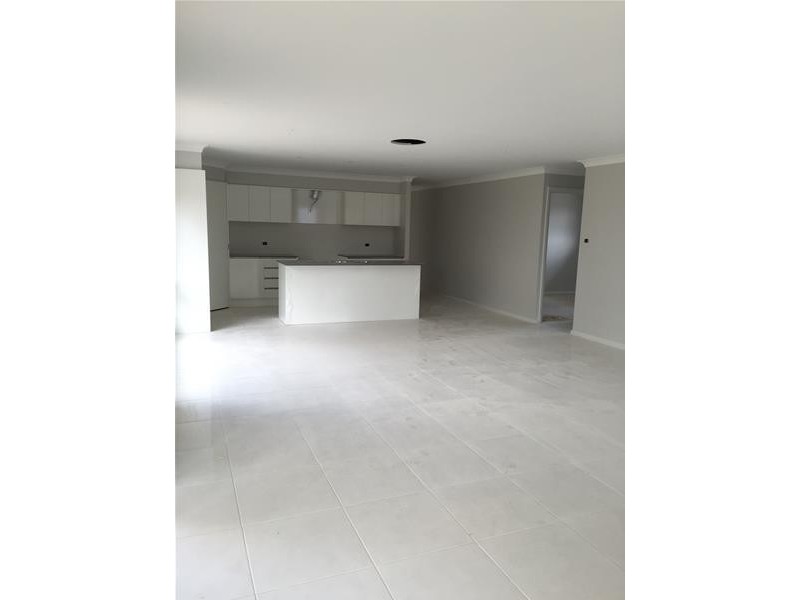 3 Janssen Street, Ropes Crossing NSW 2760