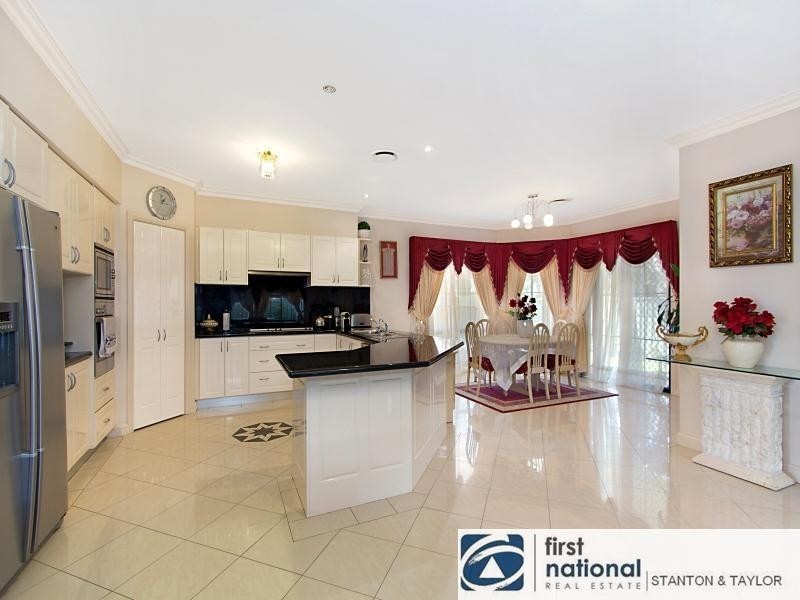 20 Glengarry Drive, Glenmore Park NSW 2745