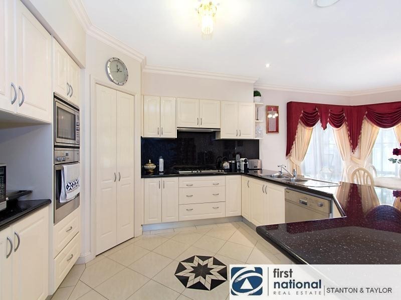 20 Glengarry Drive, Glenmore Park NSW 2745