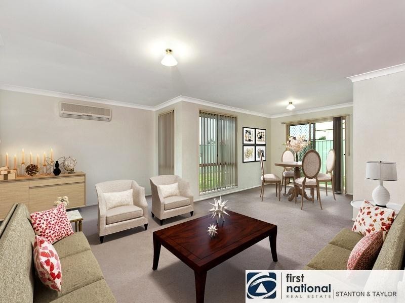 6 WOLARA Avenue, Glenmore Park NSW 2745